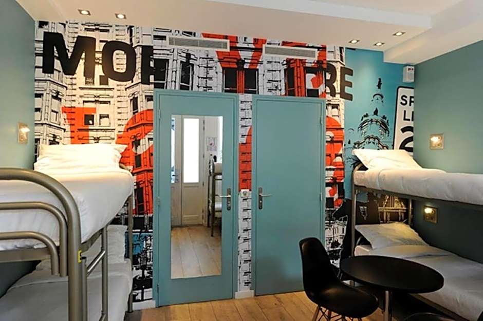 The 3 Ducks Eiffel Tower by Hiphophostels