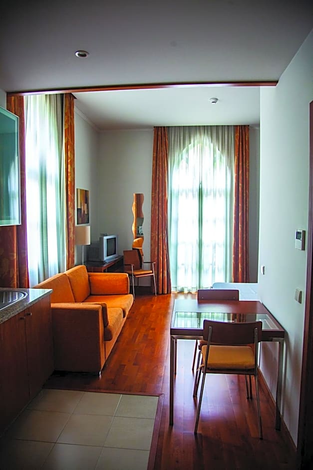 Hotel Apartamentos Geres Ribeiro