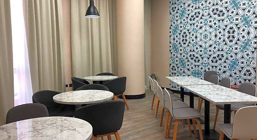 TIME Express Hotel Al Khan