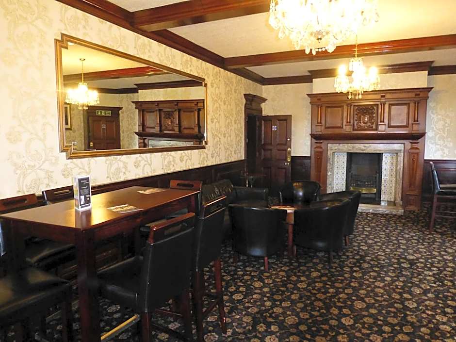 Maes Manor Country Hotel