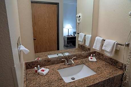 2 Queen Beds Suite Non-Smoking