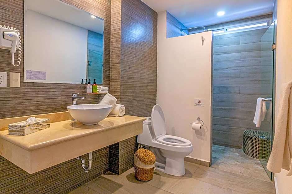 The Paramar Beachfront Boutique Hotel With Breakfast Included - Downtown Malecon