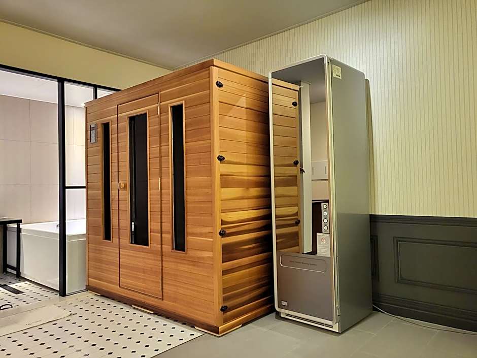 Brown Dot Hotel Gyeongju