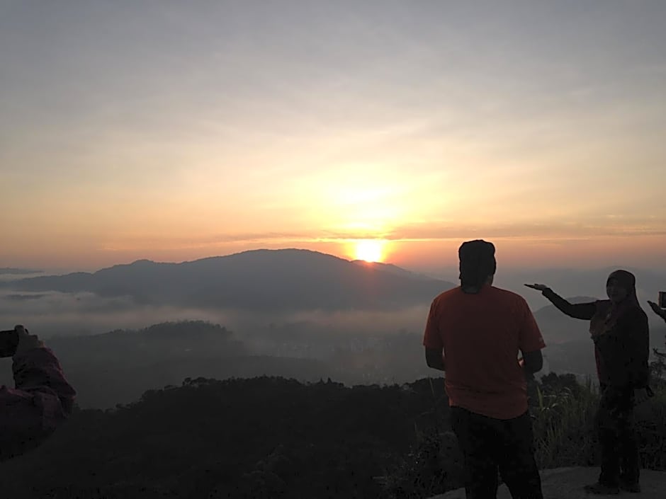 Hikers Sleep Port Guesthouse