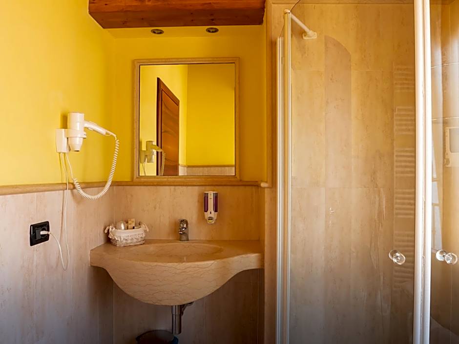 Albergo Ristorante Montebaldo