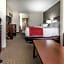 Quality Suites St. Joseph