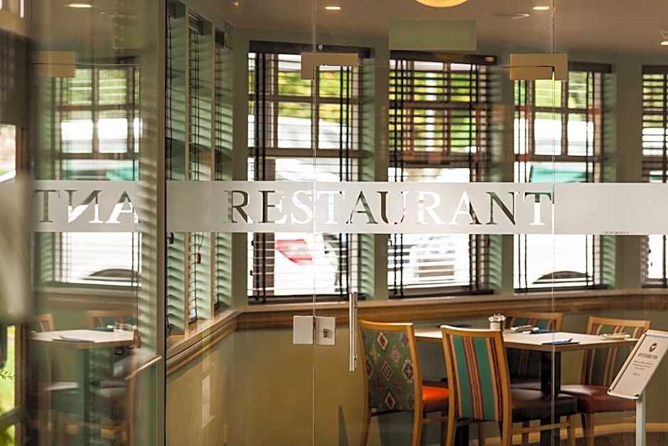 Leonardo Inn Aberdeen Airport