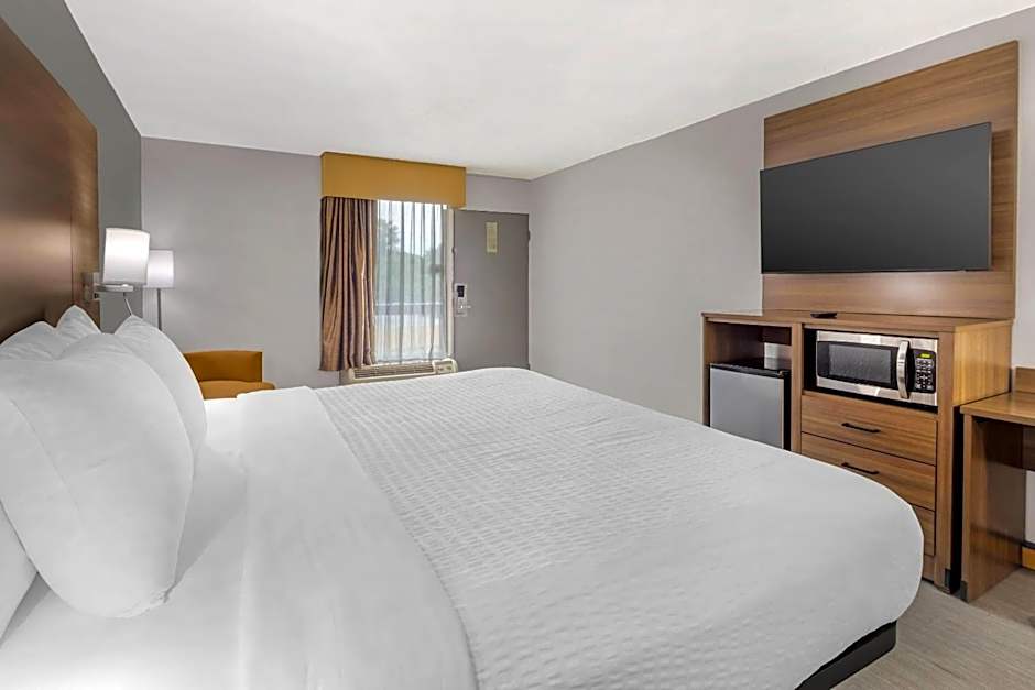 Clarion Pointe Morrow - Atlanta South