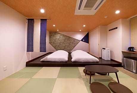 Deluxe Family Room