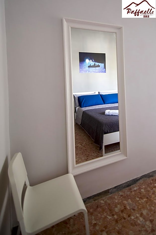 B & B Raffaello