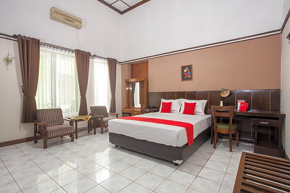 RedDoorz near Balai Kota Malang