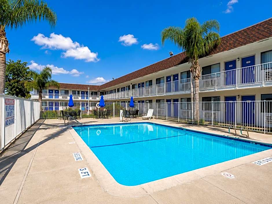 Value Stay Inn Lost Hills