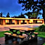 Arbutus Grove Motel