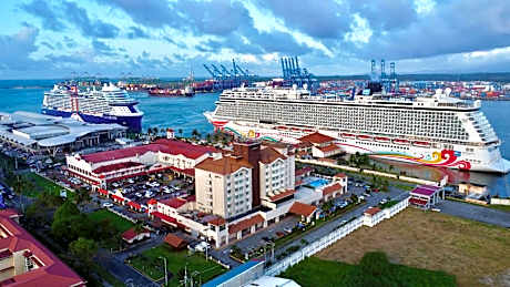 Radisson Colon 2,000 Hotel & Casino