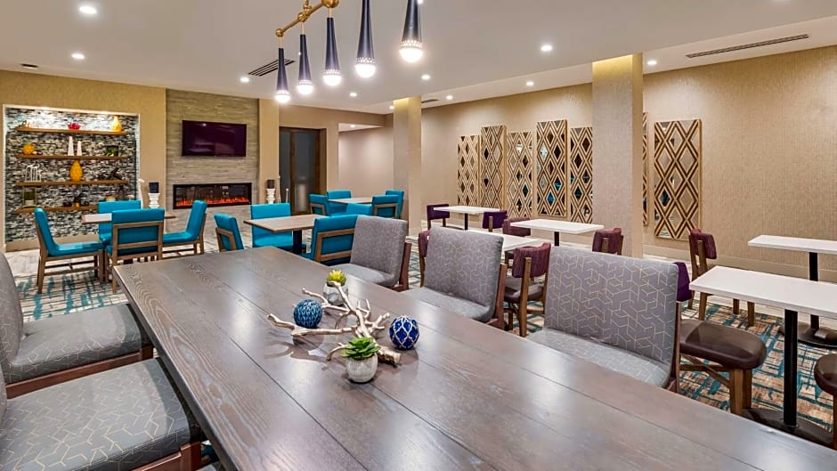 Best Western Plus Desoto