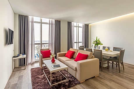 Presidential Suite - The Level