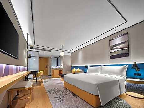 King Room - Mobility Accessible