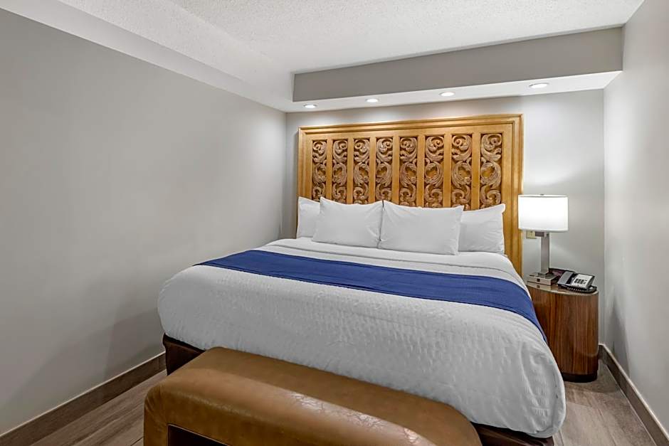 Coastal Hotel & Suites Virginia Beach - Oceanfront