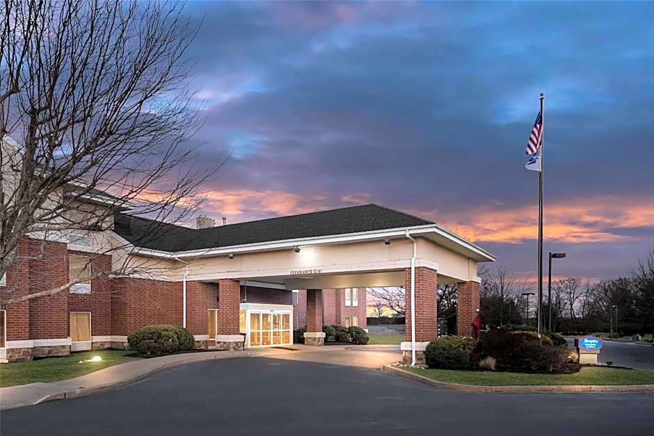 Hampton Inn By Hilton & Suites Newtown