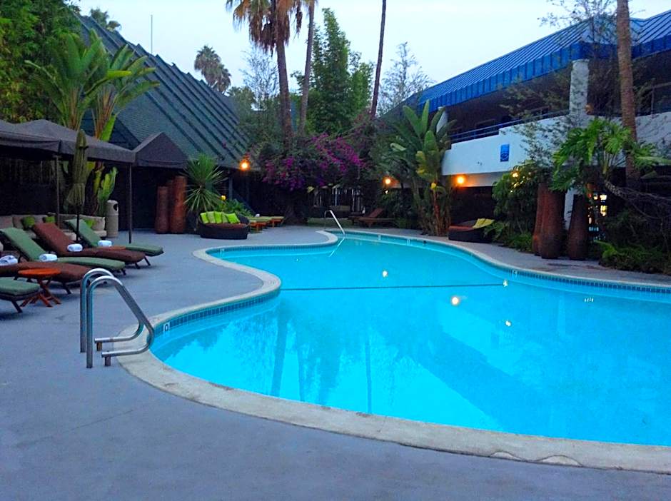 Hotel Current