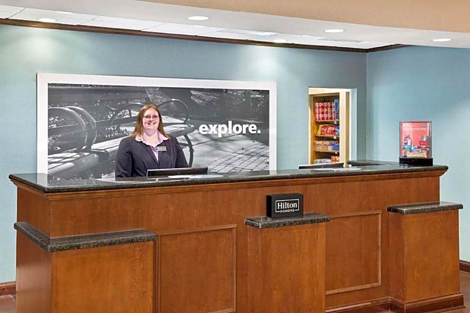 Hampton Inn By Hilton And Suites Savannah-Airport