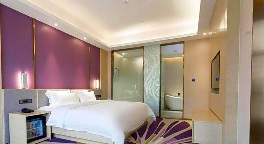 Lavande Hotels· Jingzhou Jianli