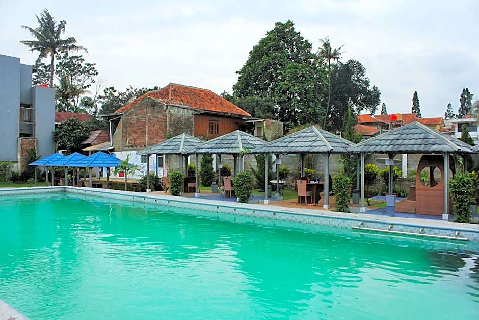 RedDoorz Hostel @ Dago 2