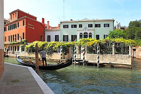 Pensione Accademia - Villa Maravege