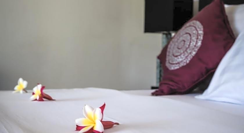 Kelapa Lovina Beach Villa