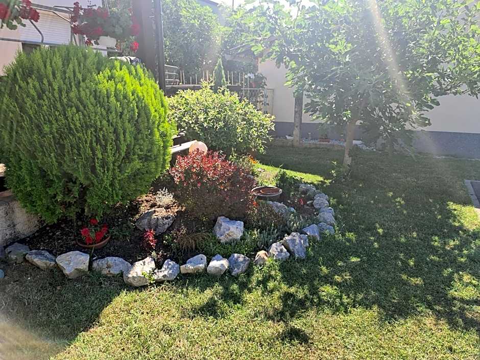 KE-TO Zagreb Airport Rooms