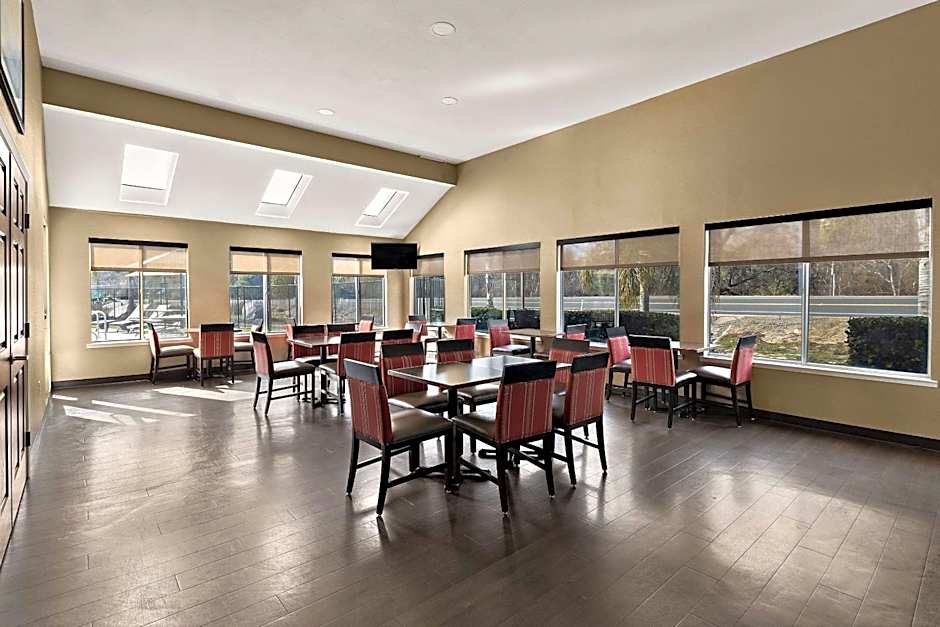 Comfort Inn & Suites Sequoia Kings Canyon