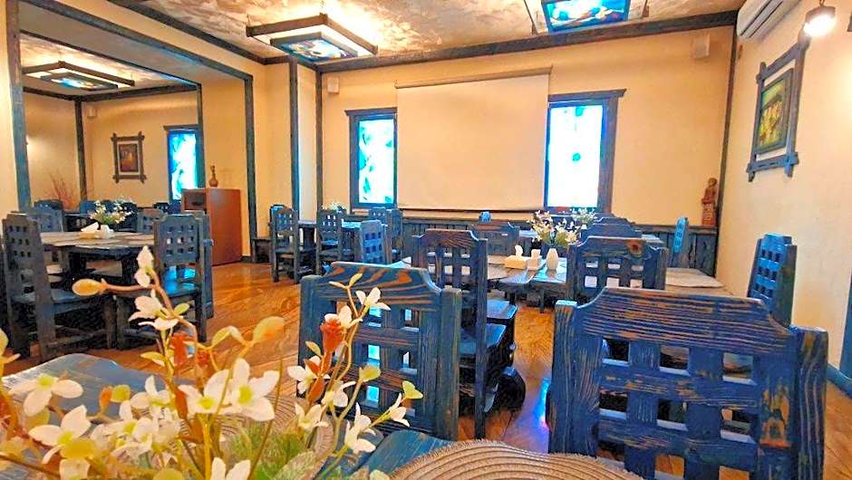 Ararat Hotel