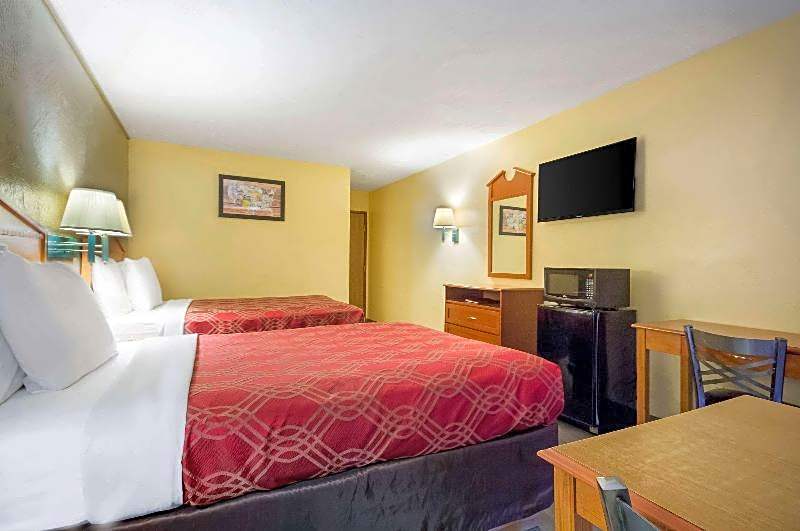 Econo Lodge Lansing - Leavenworth