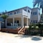 4 Bedroom house with lovely sea views.