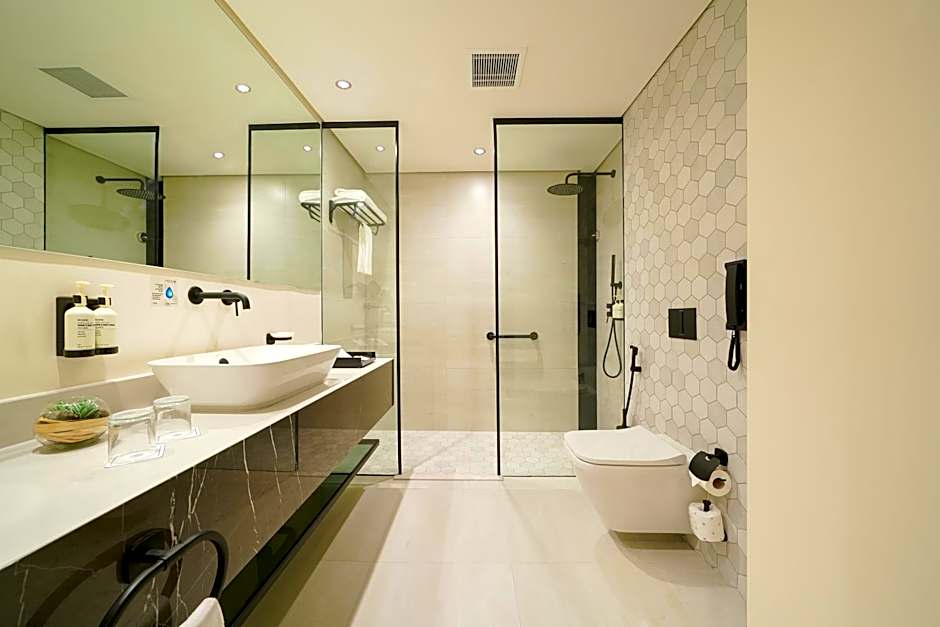 Nova M Hotel, Edge by Rotana