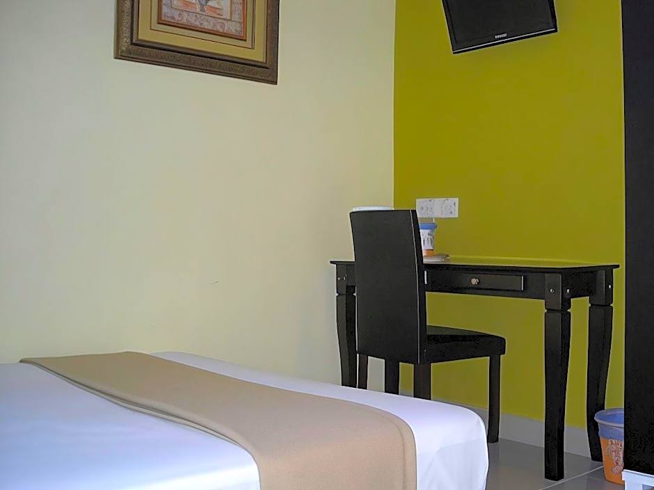 New Wave Hotel Nilai 1
