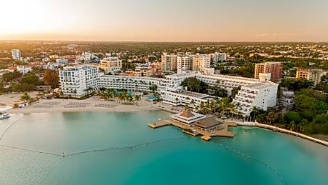 Santo Domingo Bay Convention Resort & Casino