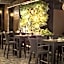 Zen Riverside Hotel n Residences