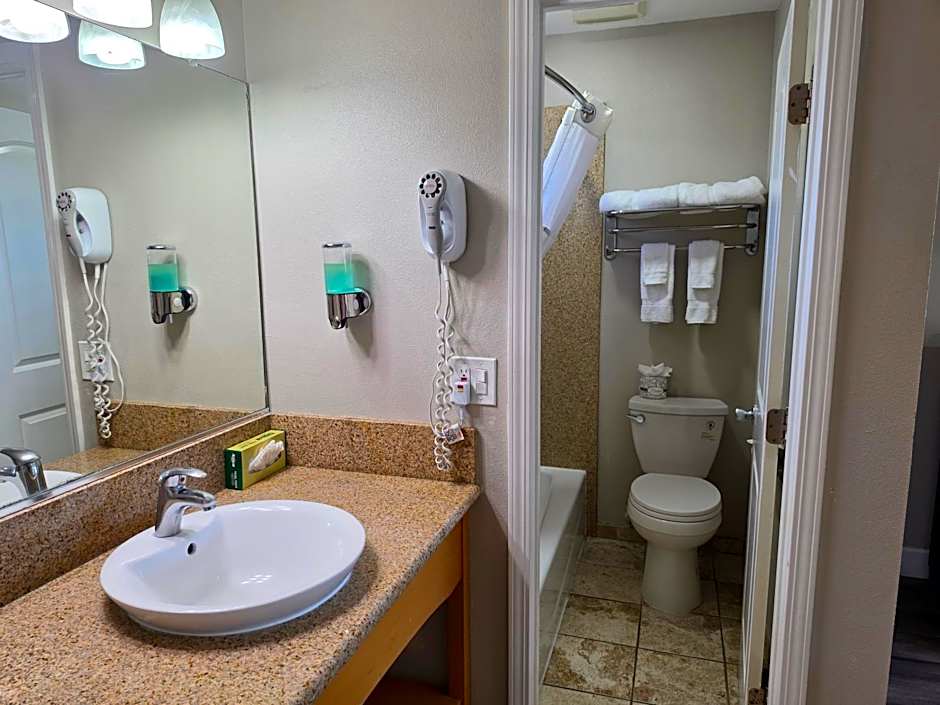 San Luis Inn And Suites