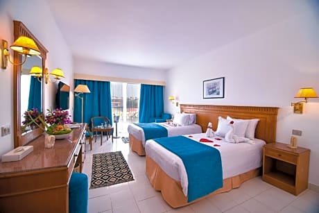 Double Standard Room Garden View