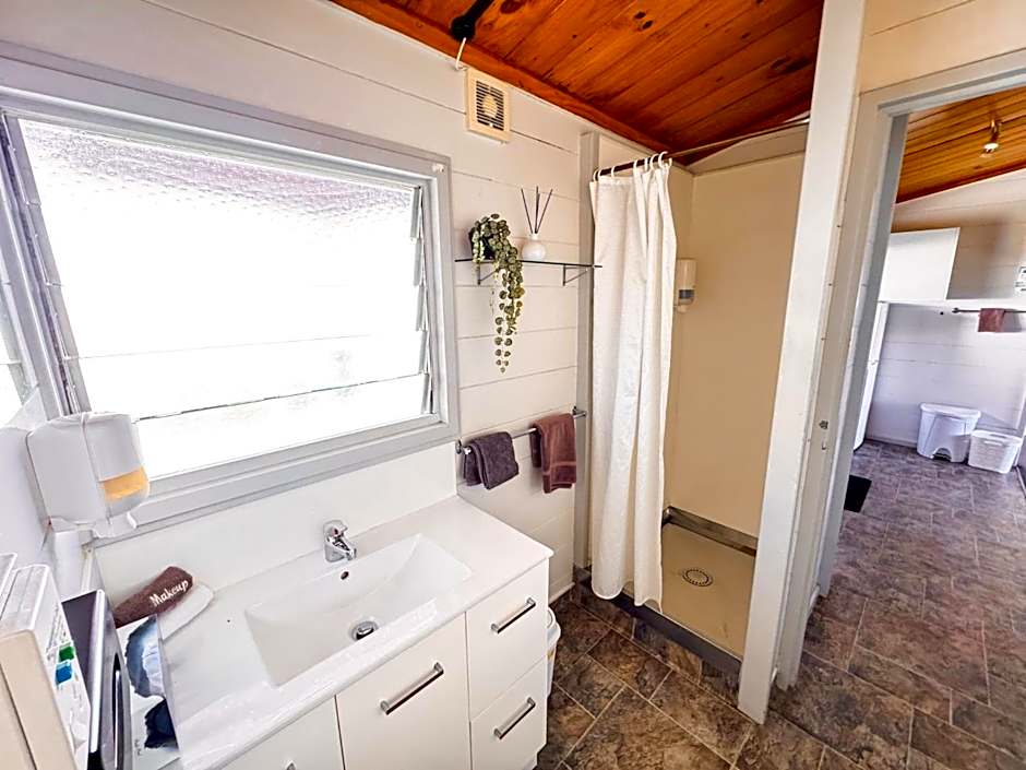 Waikanae Beach Motel