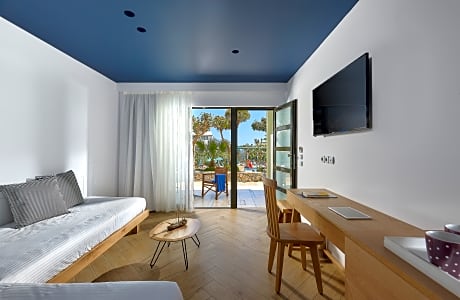 Family room superior land view