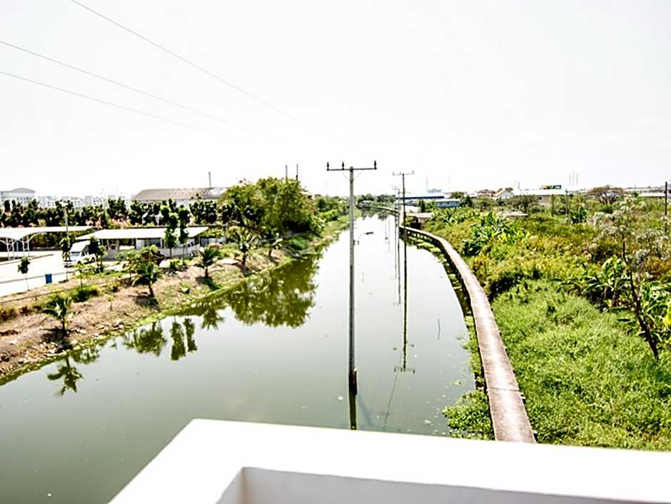 At Ease Residence Suvarnabhumi