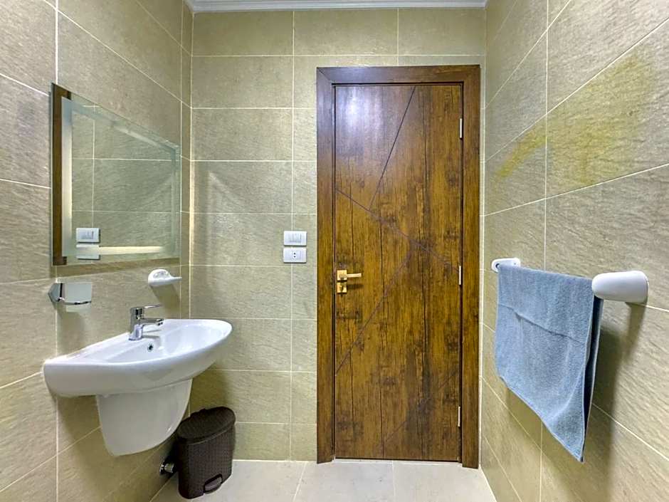 Royal Crown Hotel Giza Pyramids View