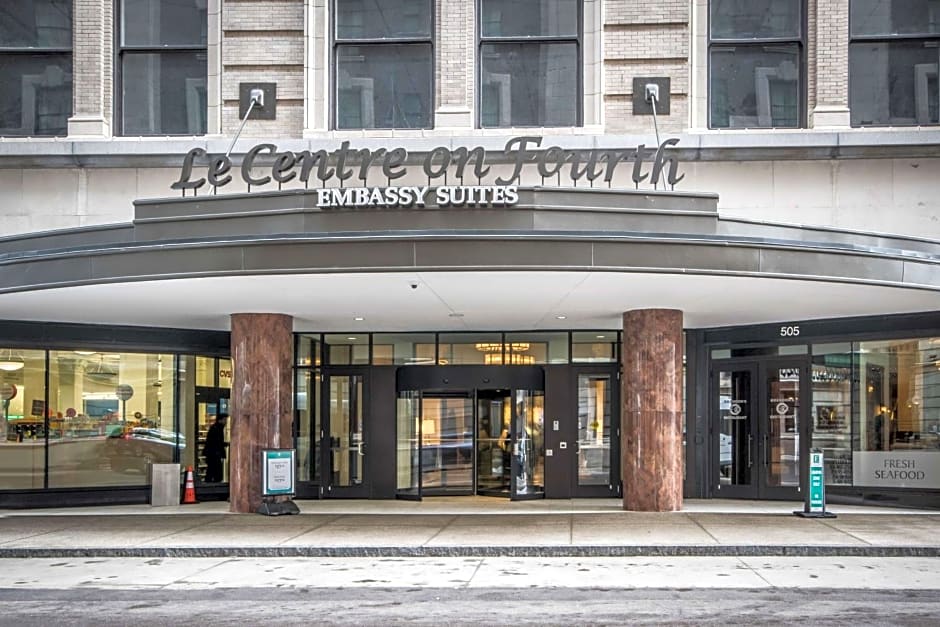 Embassy Suites By Hilton Louisville Downtown
