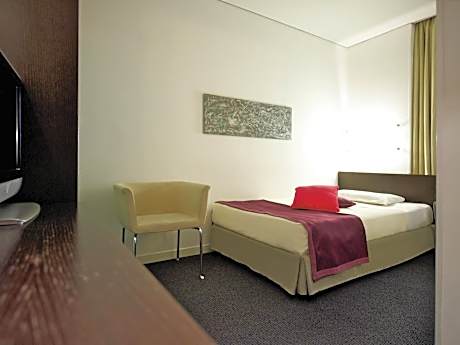 Standard Room with 1 Single Bed