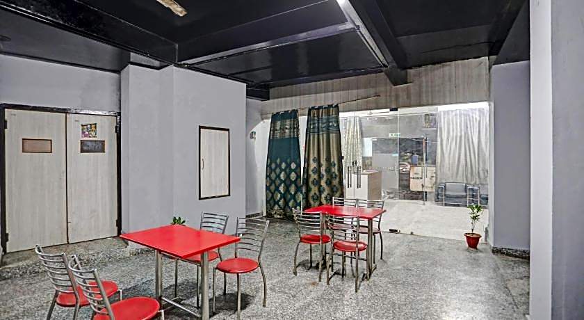 Hotel O The Signature Hotel Near Iskcon Temple Noida