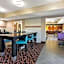 La Quinta Inn & Suites by Wyndham Bush Intercontinental Airport East