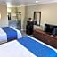 Travelodge by Wyndham Clearlake