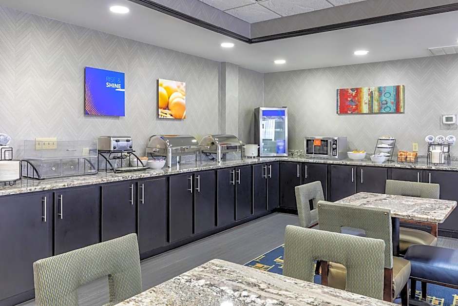 Comfort Inn & Suites Pauls Valley - City Lake